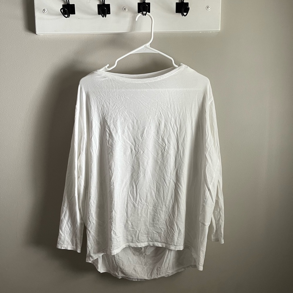 Lululemon Back in Action long sleeve